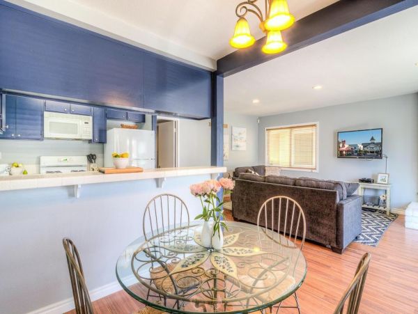 Newport Beach Home 1027543