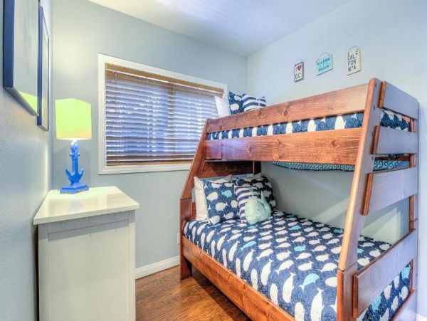 Newport Beach Home 1027543