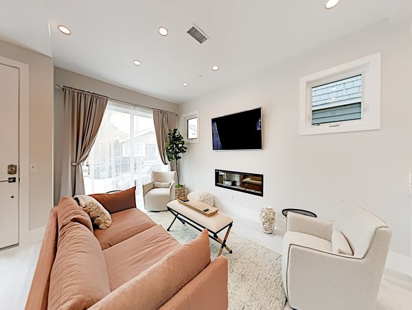 Newport Beach Home 1027545