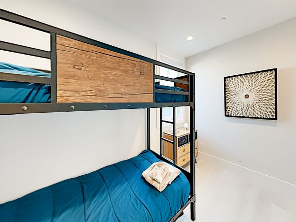 Newport Beach Home 1027545
