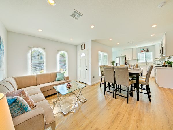 Newport Beach Home 1027546
