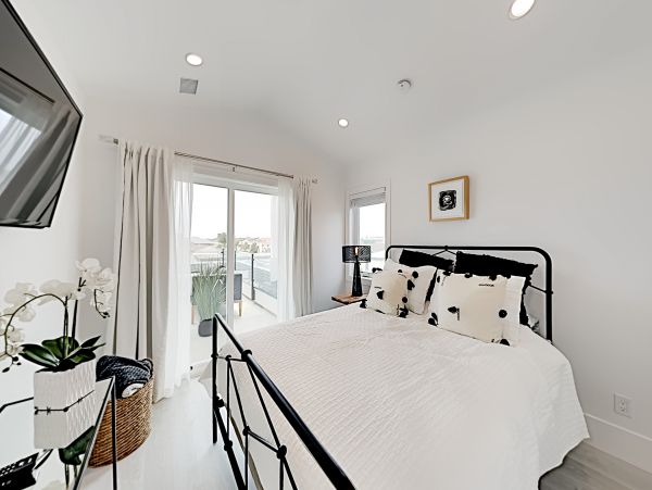 Newport Beach Home 1027550