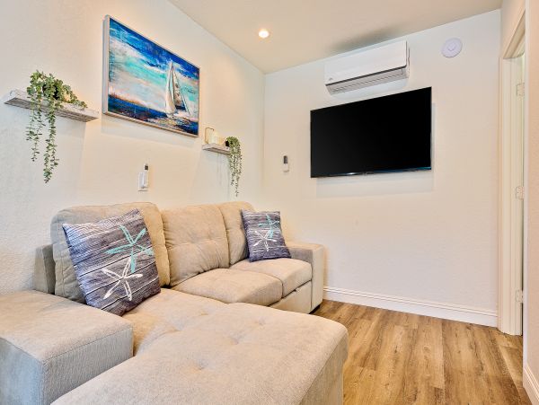 Newport Beach Home 1027552