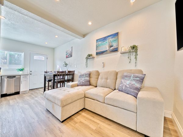 Newport Beach Home 1027552