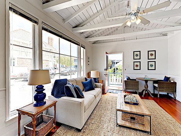 Newport Beach Home 1027557