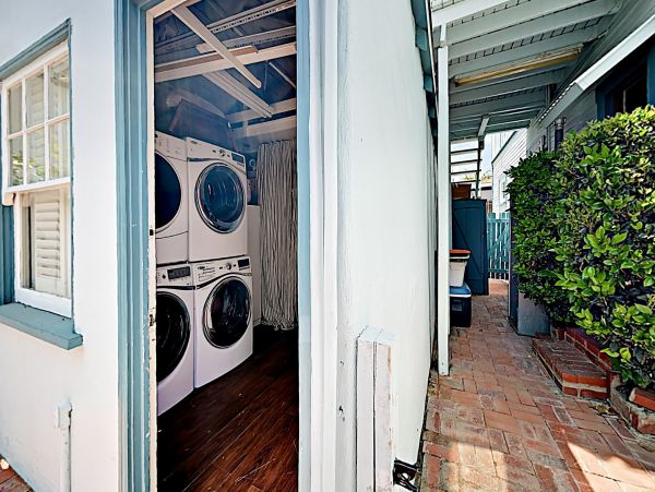 Newport Beach Home 1027557