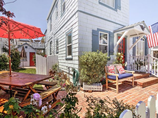 Newport Beach Home 1027559