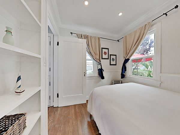 Newport Beach Home 1027559