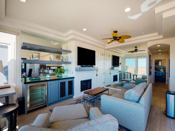 Newport Beach Home 1027567