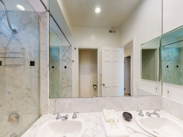 Newport Beach Home 1027567