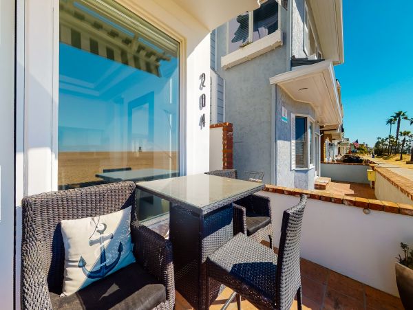 Newport Beach Home 1027567