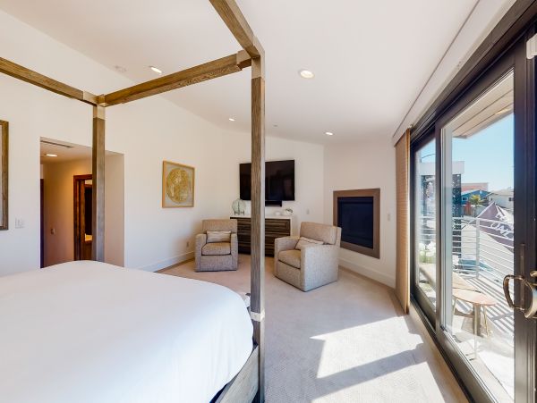 Newport Beach Home 1027568