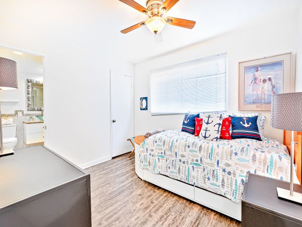 Newport Beach Home 1027569