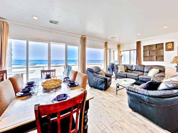 Newport Beach Home 1027570
