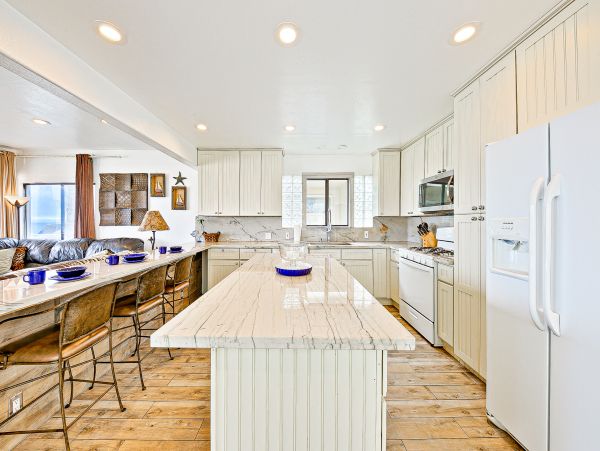 Newport Beach Home 1027570