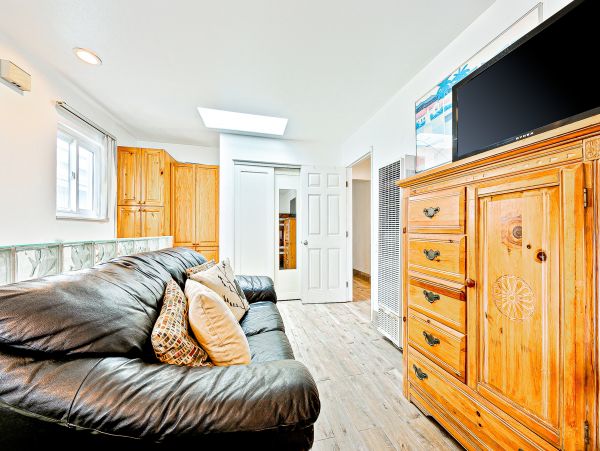 Newport Beach Home 1027570