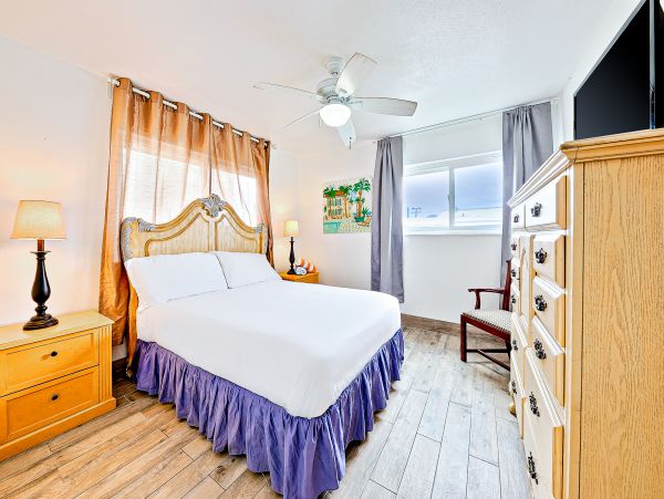 Newport Beach Home 1027570