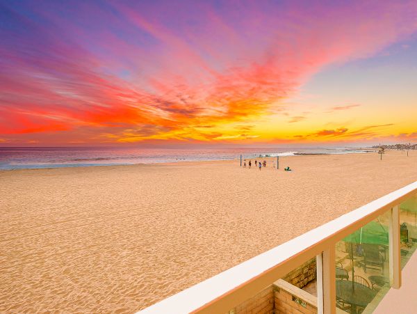 Newport Beach Home 1027570