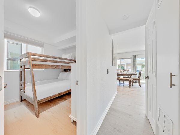 Newport Beach Home 1027571