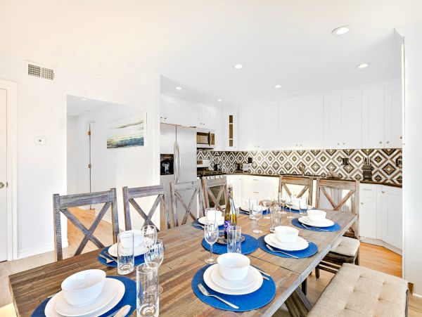 Newport Beach Home 1027572