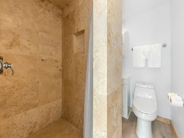 Newport Beach Home 1027572