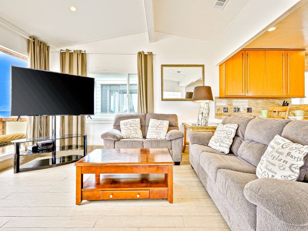 Newport Beach Home 1027573