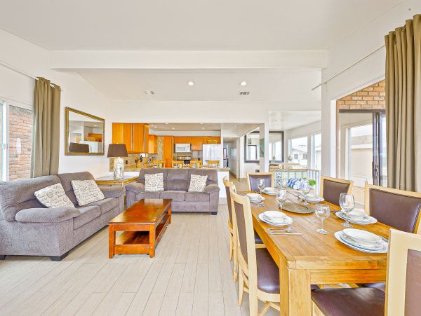 Newport Beach Home 1027573
