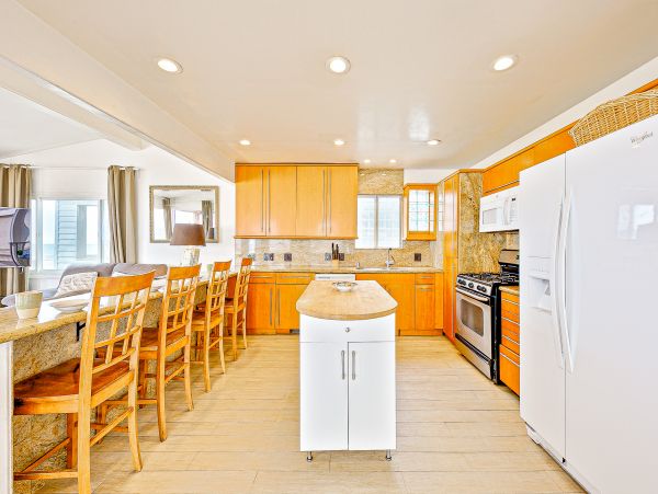 Newport Beach Home 1027573