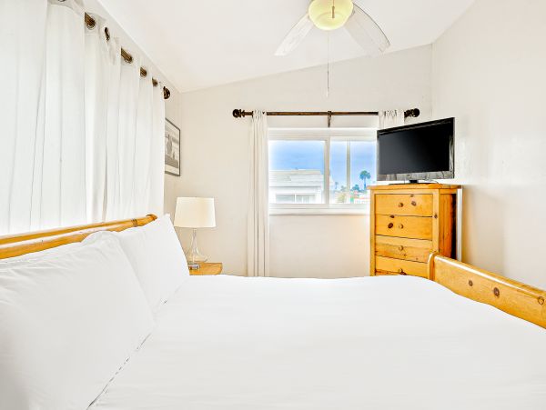Newport Beach Home 1027573