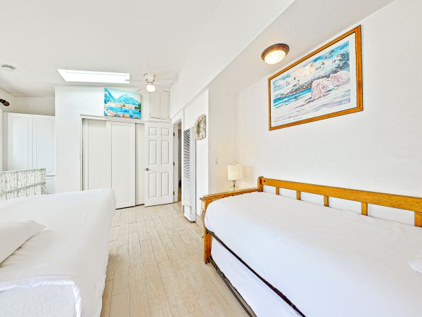 Newport Beach Home 1027573