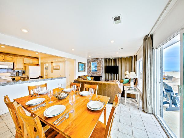 Newport Beach Home 1027576