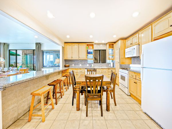 Newport Beach Home 1027576