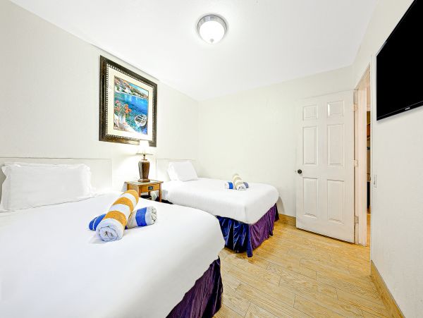 Newport Beach Home 1027576