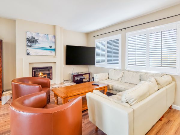 Newport Beach Home 1027580