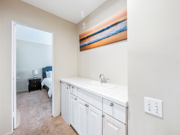 Newport Beach Home 1027580