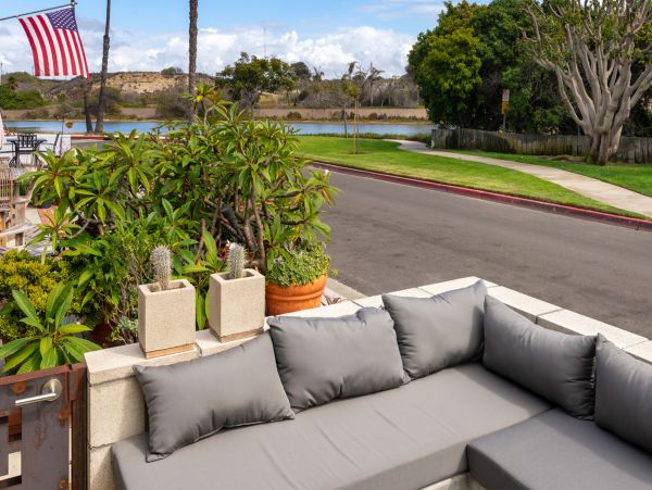 Newport Beach Home 1027582