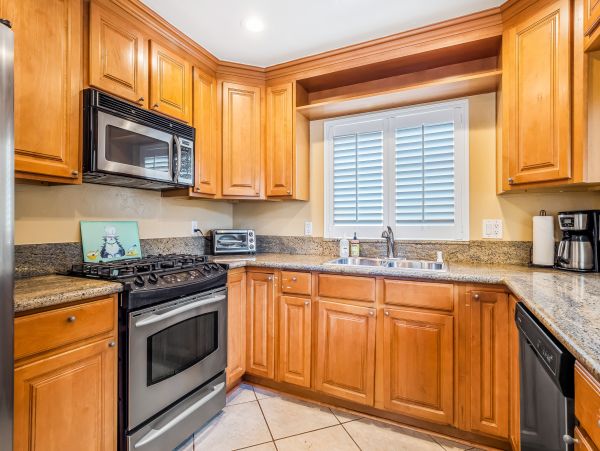 Newport Beach Home 1027585
