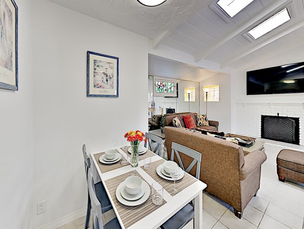 Newport Beach Home 1027586