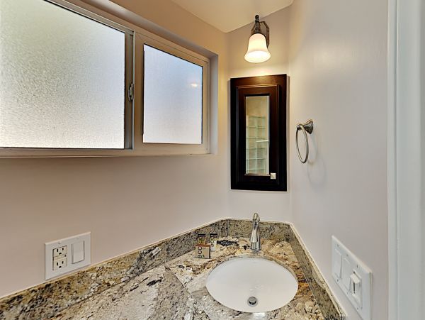 Newport Beach Home 1027586