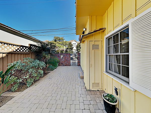Newport Beach Home 1027586