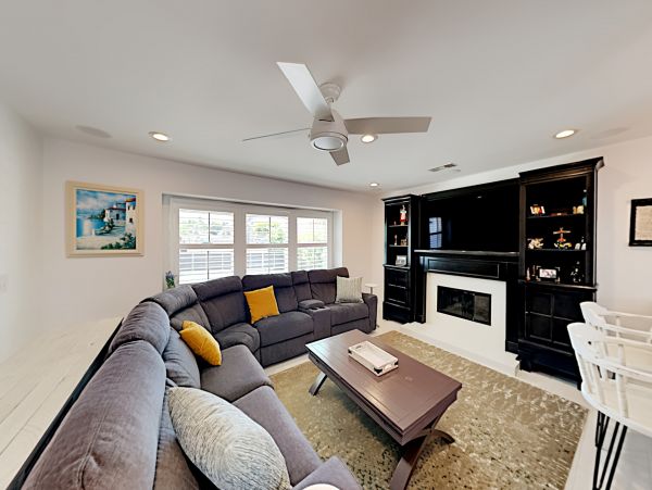 Newport Beach Home 1027588