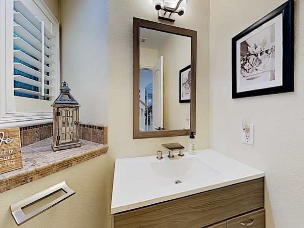 Newport Beach Home 1027590