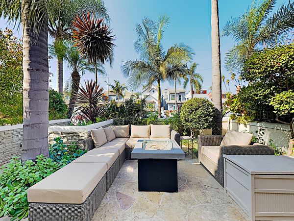 Newport Beach Home 1027590