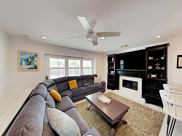 Newport Beach Home 1027591