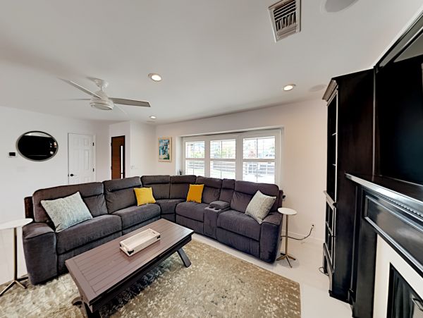 Newport Beach Home 1027591