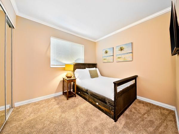 Newport Beach Home 1027592