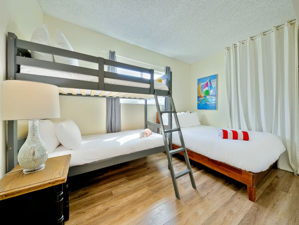 Newport Beach Home 1027594