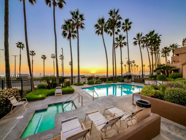 Newport Beach Home 1027595