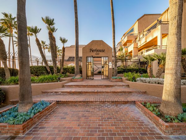 Newport Beach Home 1027595