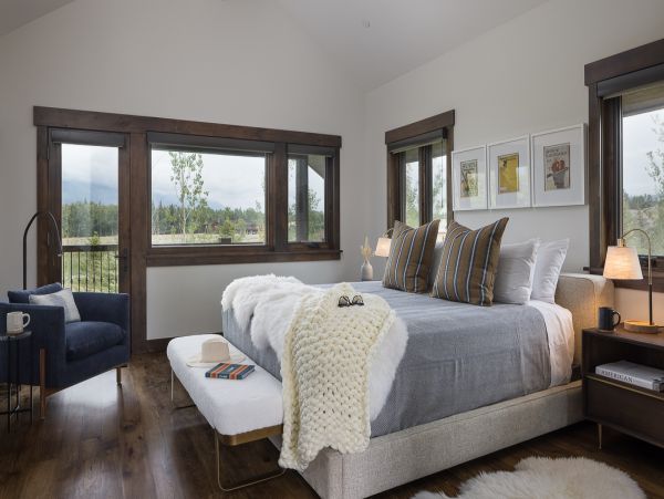 Contemporary Mountain Escape Luxury Vacation Residence